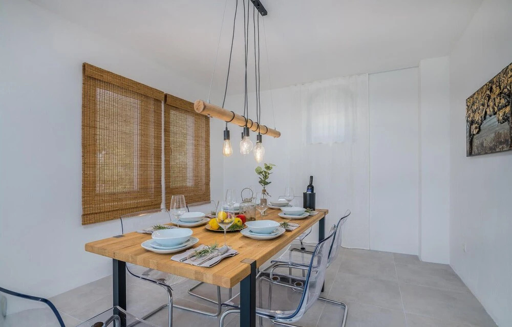 Stunning Home In Klimno With Wifi