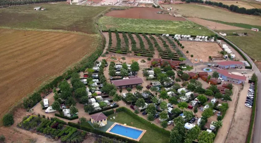 Camping La Albolafia