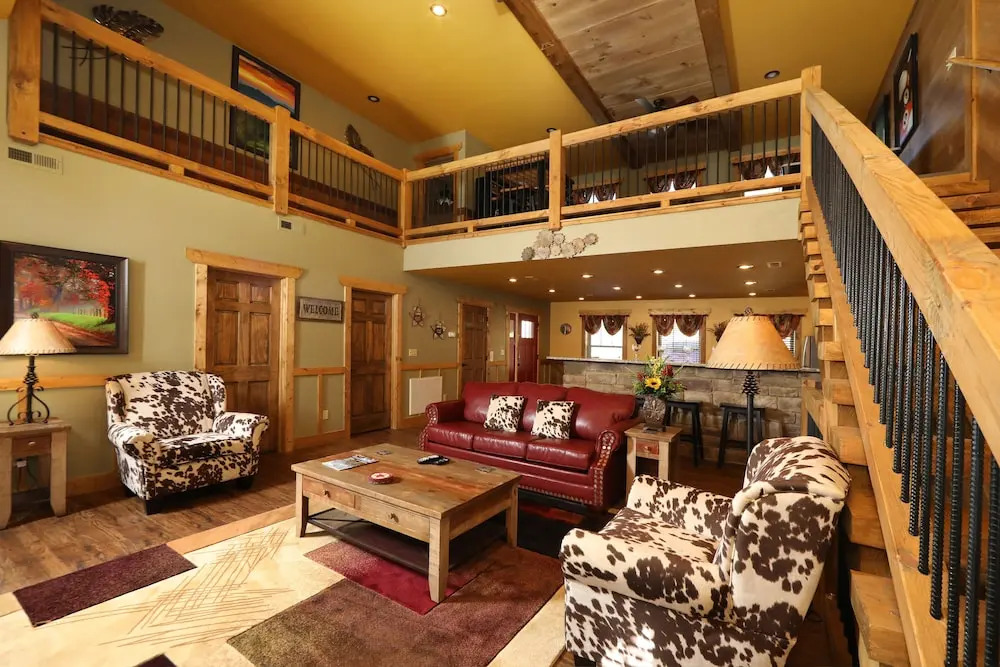 Hilltop Haven - Four Bedroom Chalet