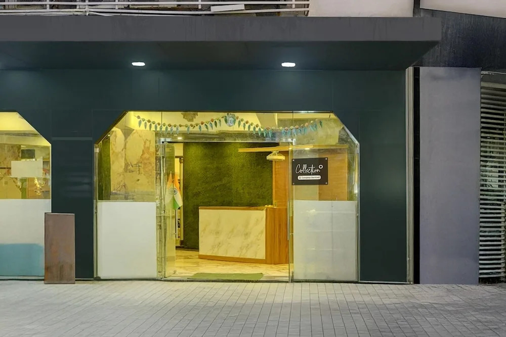 Collection O Lodha Experia Mall