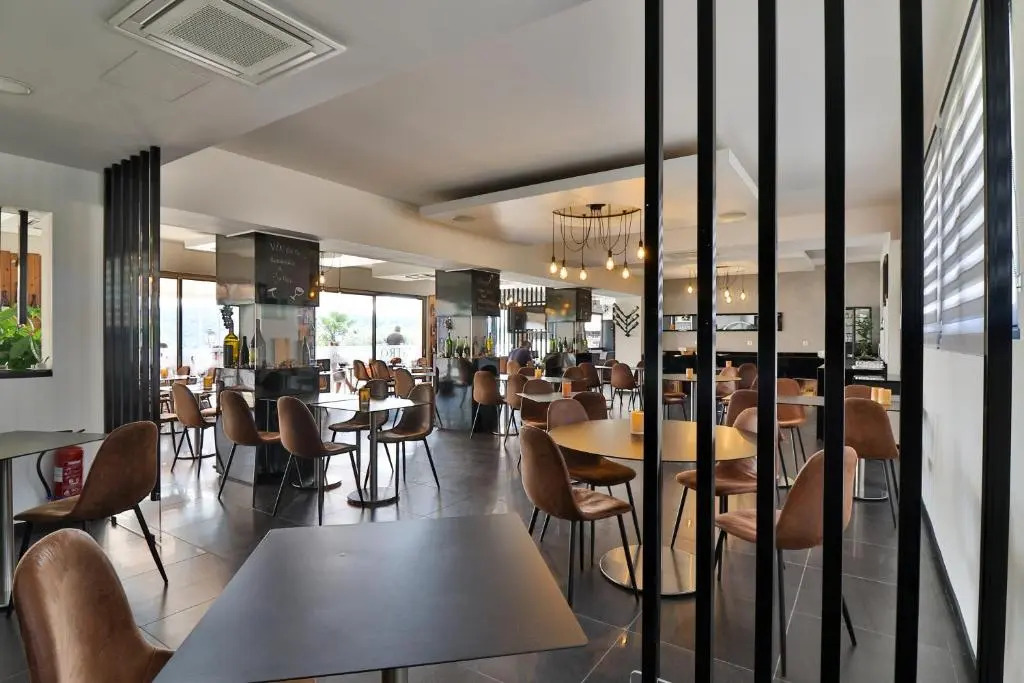 Hotel Perla Riviera