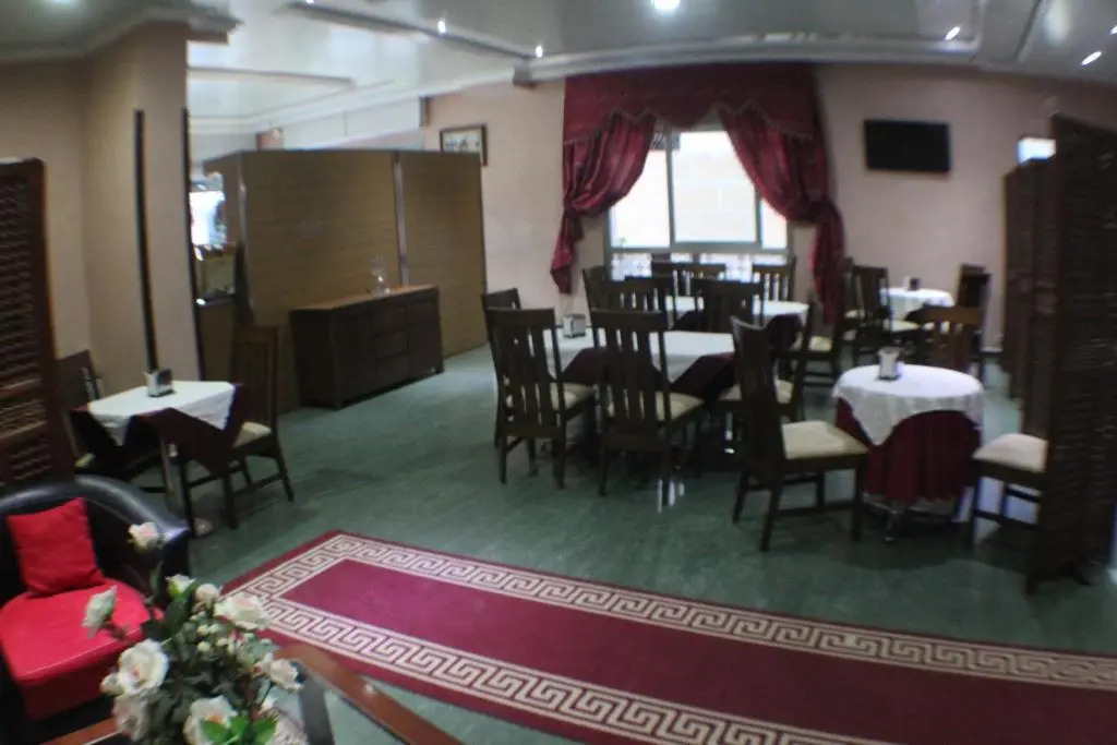 Sarys Hotel