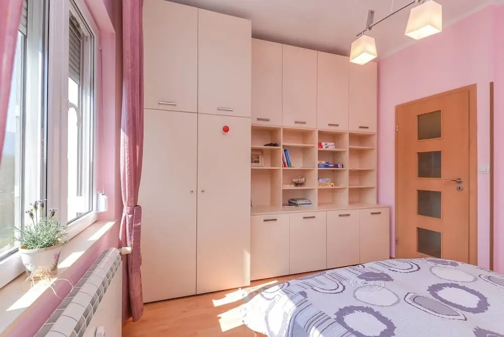 FM Deluxe 2-BDR Apartment - Homelike