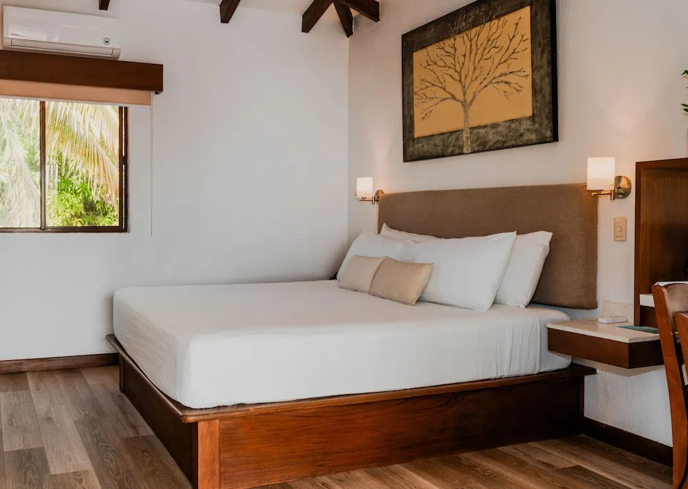 Boca Olas Resort Villas