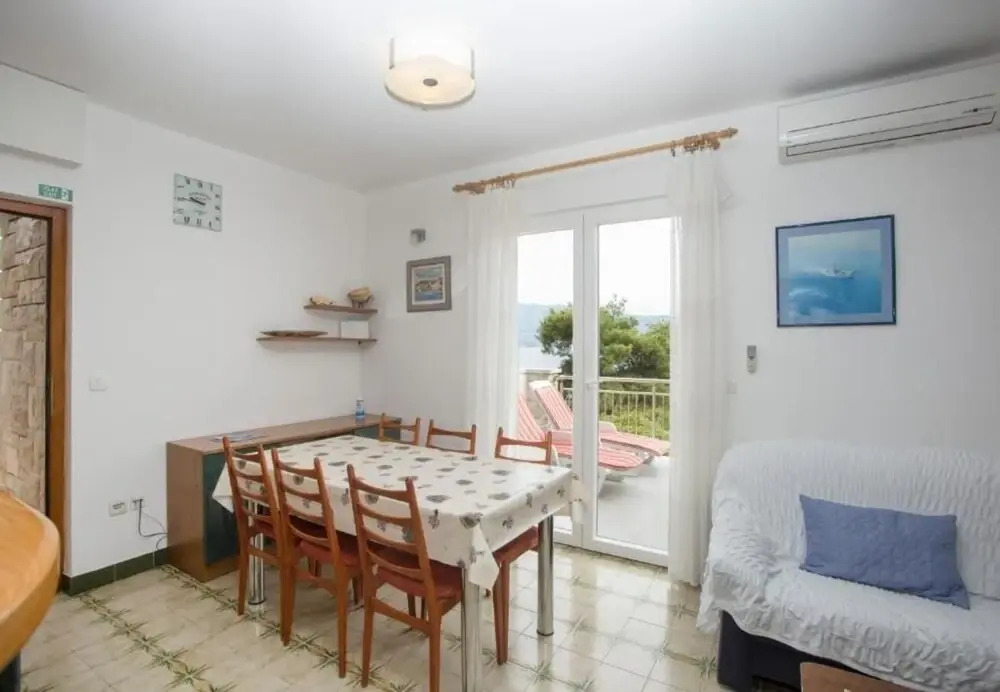 Damir - 80 m From Beach - A1