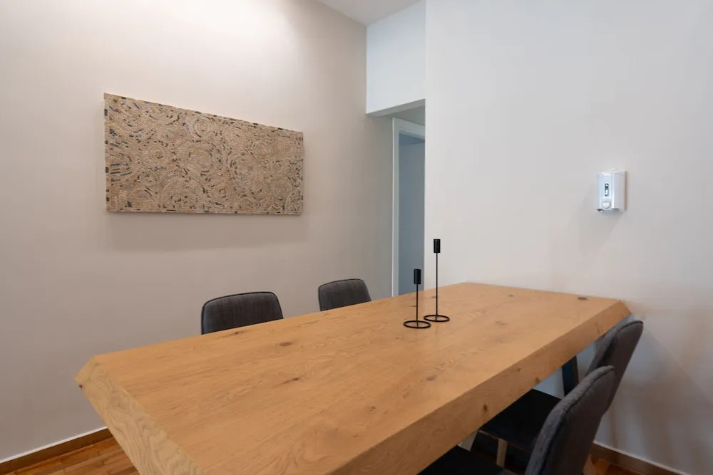 Classy Apartment in Koukaki, Walk to Metro & Acropolis