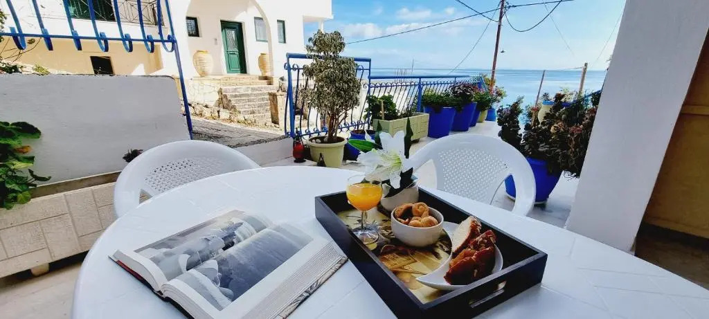 Cristina Studio Apartment