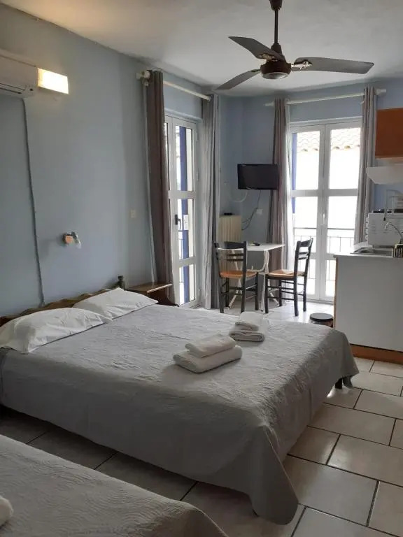 Almiriki Rooms