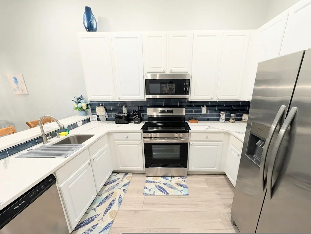 Bahama Bay Resort Penthouse w Lake View 15209