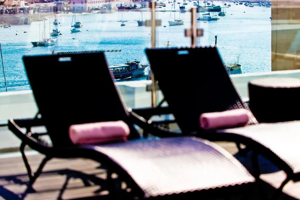 Rocca Nettuno Suites