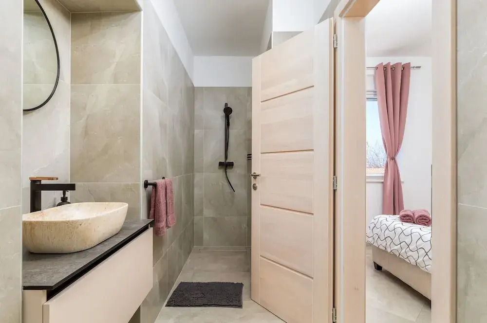 Lovely Family Bungalow With Private Pool