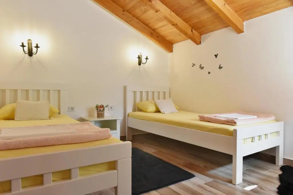 Stone house Morinj