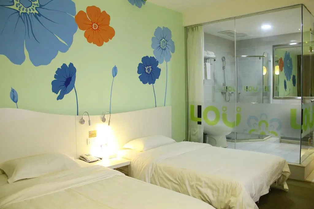 For You Chain Hotel
