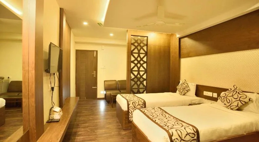 Sea Shell Residency  (Opp US Consulate).