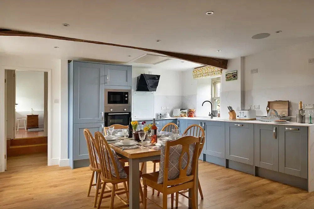 Beautiful Holiday Cottage in Chittlehampton, No Deposit