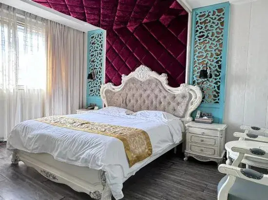 Yueshangchen Boutique Hotel