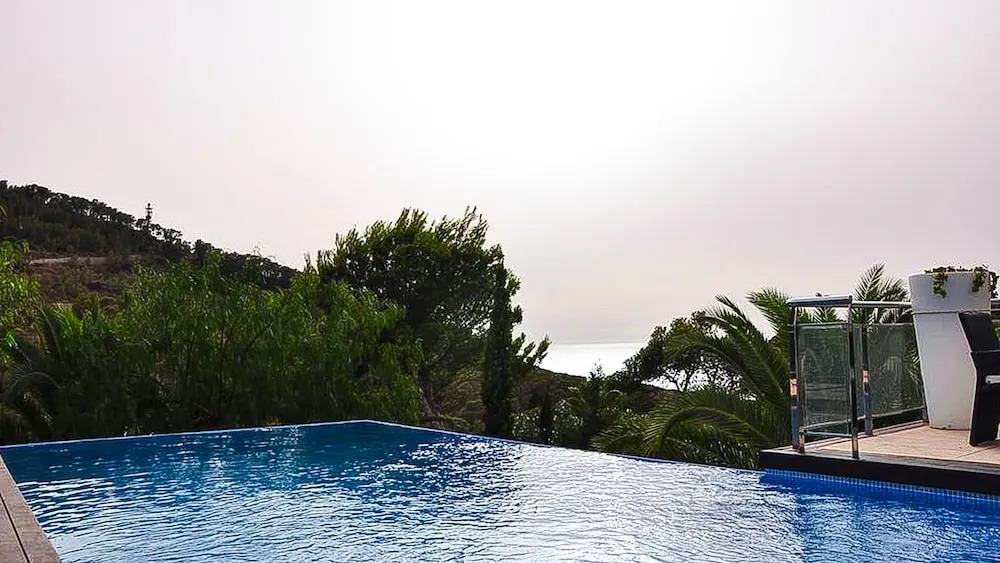 Villa Ani+