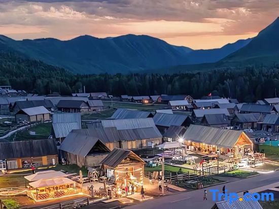 INWARD PEAK·Heting Shanying ValleVive Holiday Homestay  (Hemu Old Village Store)