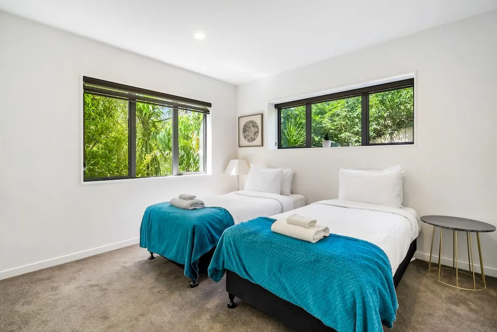 The Perfect Spacious 2BR Getaway-Netflix