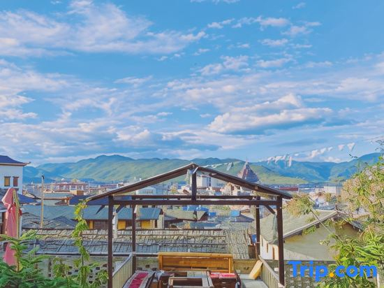 Shangri-La Wangshan Xiaoyuan Inn (Dukezong Ancient City Shop)