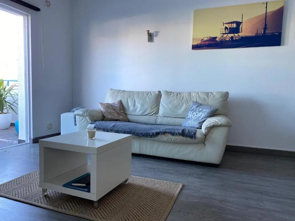Deluxe apartment in Albufeira old town, 200m walk to beach, pool parking
