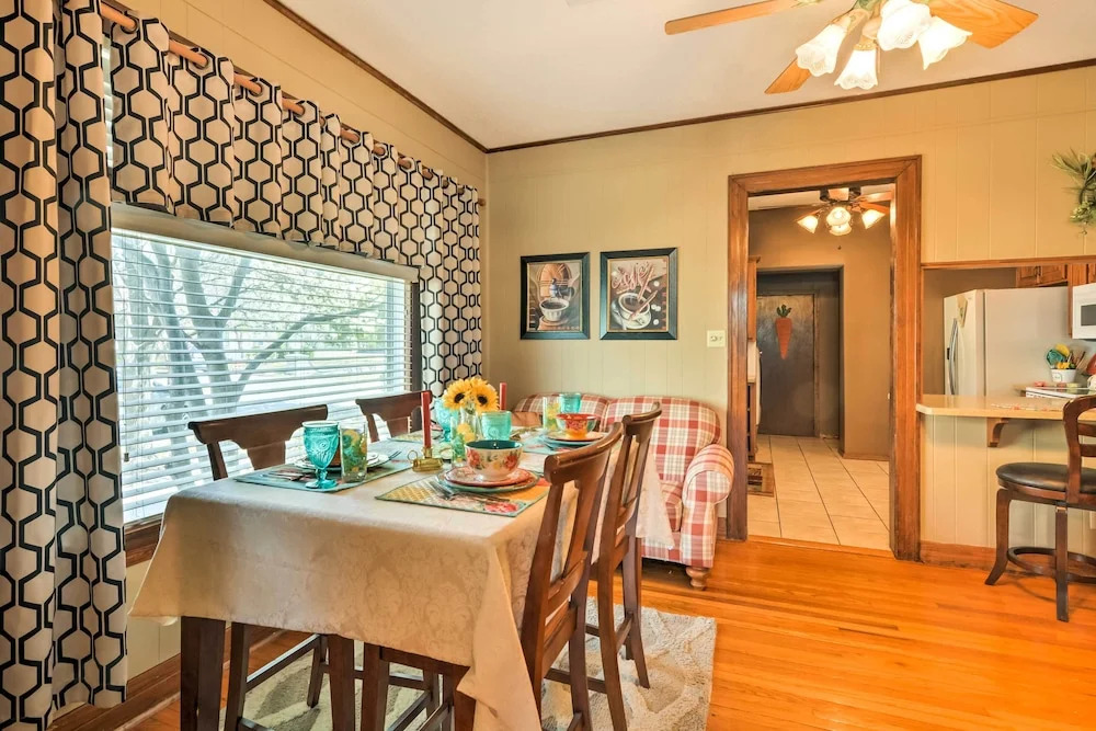 Charming Craftsman Home in Downtown Bartlesville!