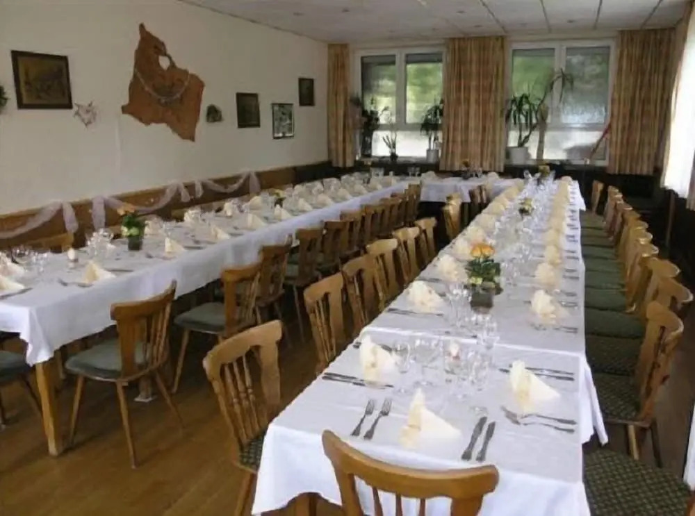 Gasthaus Pension Zur Bergstraße