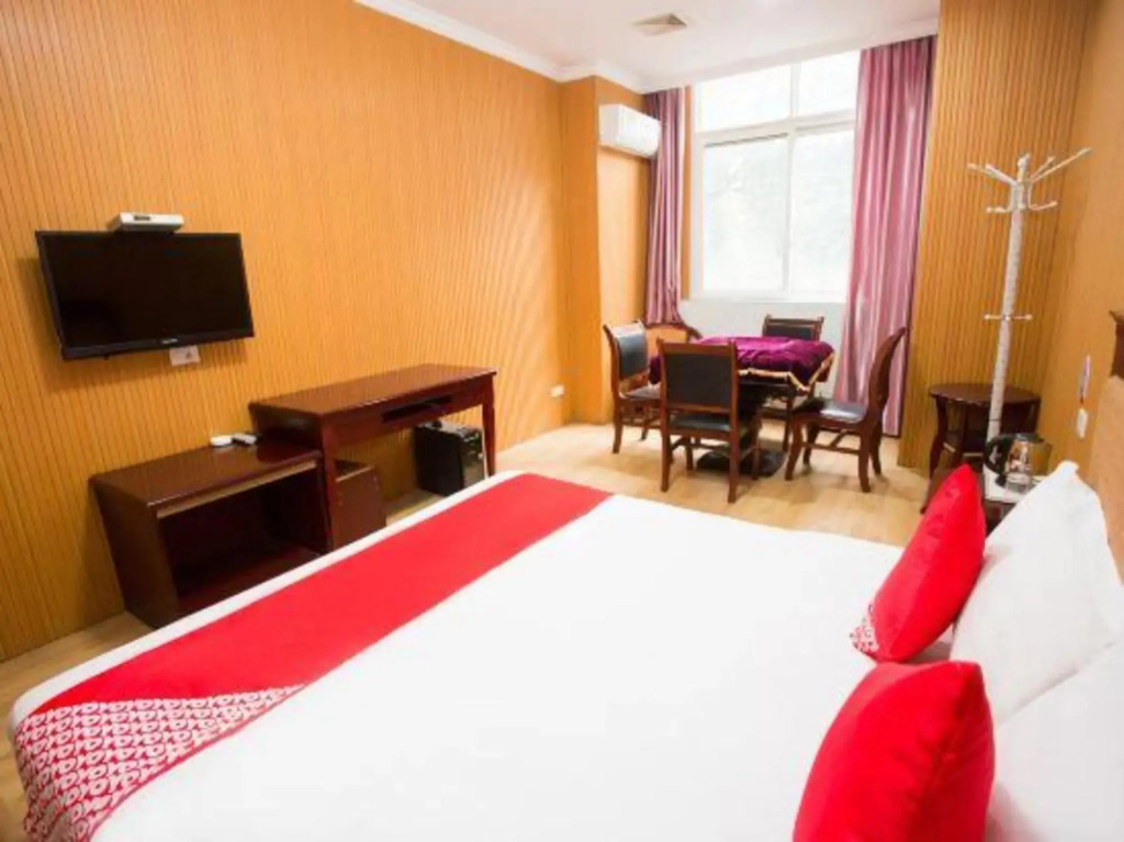 OYO Yichang Hua'ao express hotel