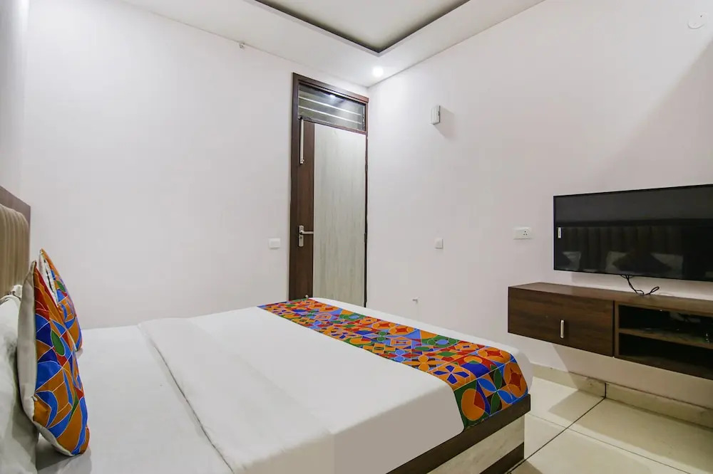 Fabhotel Skyla