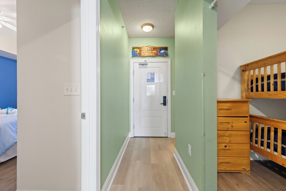 Seas the Day! Your Perfect 2BR Beachfront Escape! Sleeps 8!