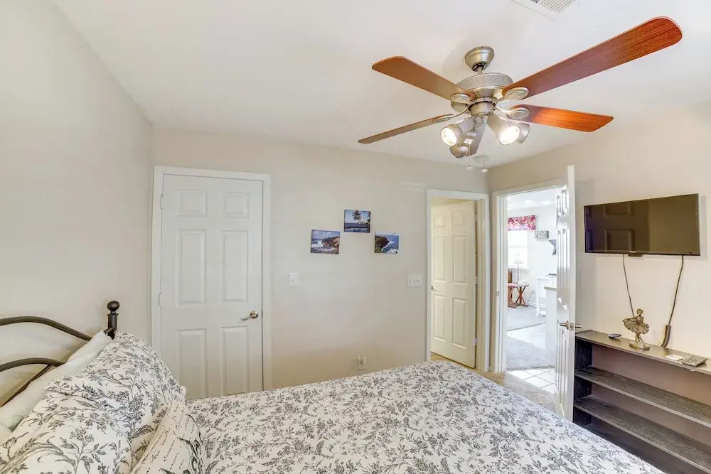 Branson Condo w/ Balcony, Near Silver Dollar City!