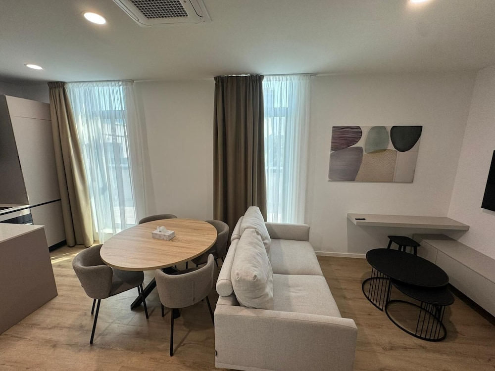 Enjoy Apartments and Suites