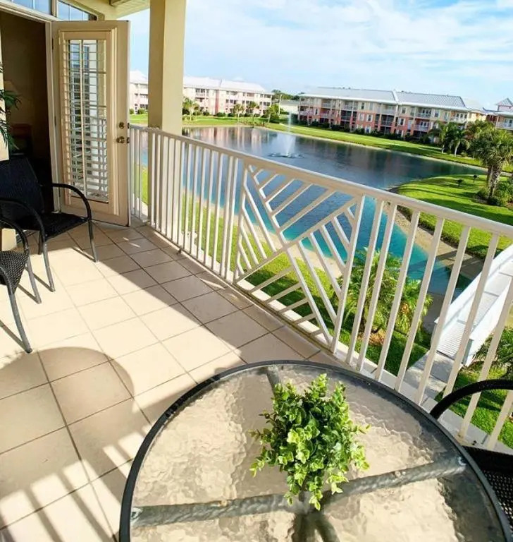 Seaside at Anastasia F305