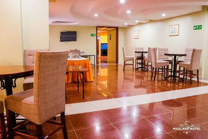 Maxland Hotel