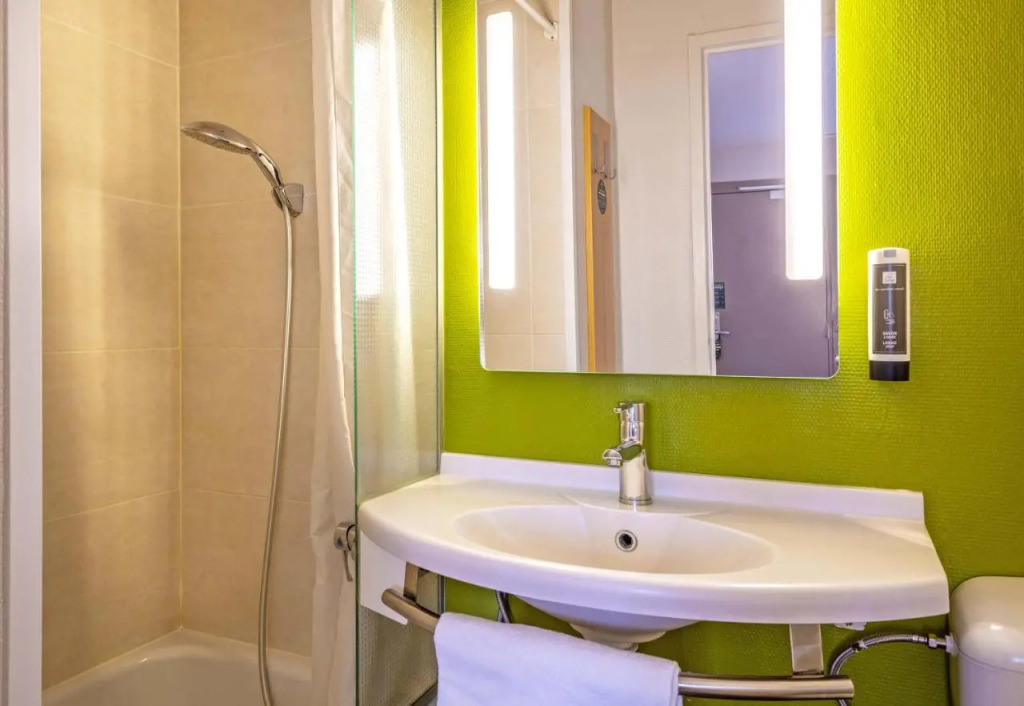 B&B HOTEL Brest Kergaradec Aéroport