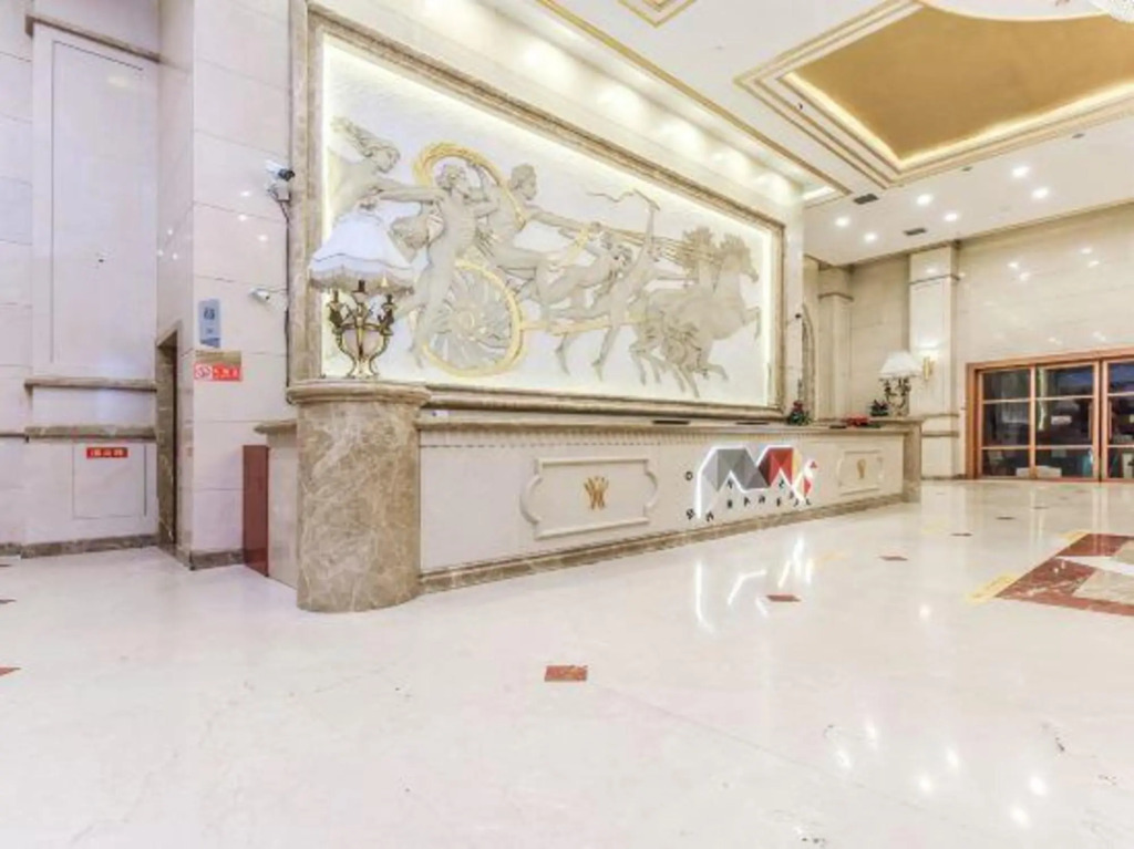 Borrman Hotel (Chongqing Qijiang East Station Shaxihe Park Store)
