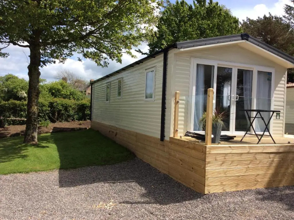 Lake District Western 2-Bed Cabin Pet Friendly