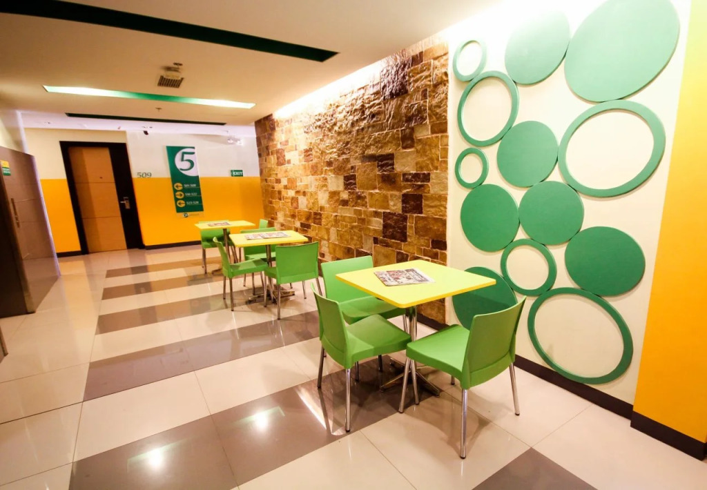 Go Hotels Iloilo