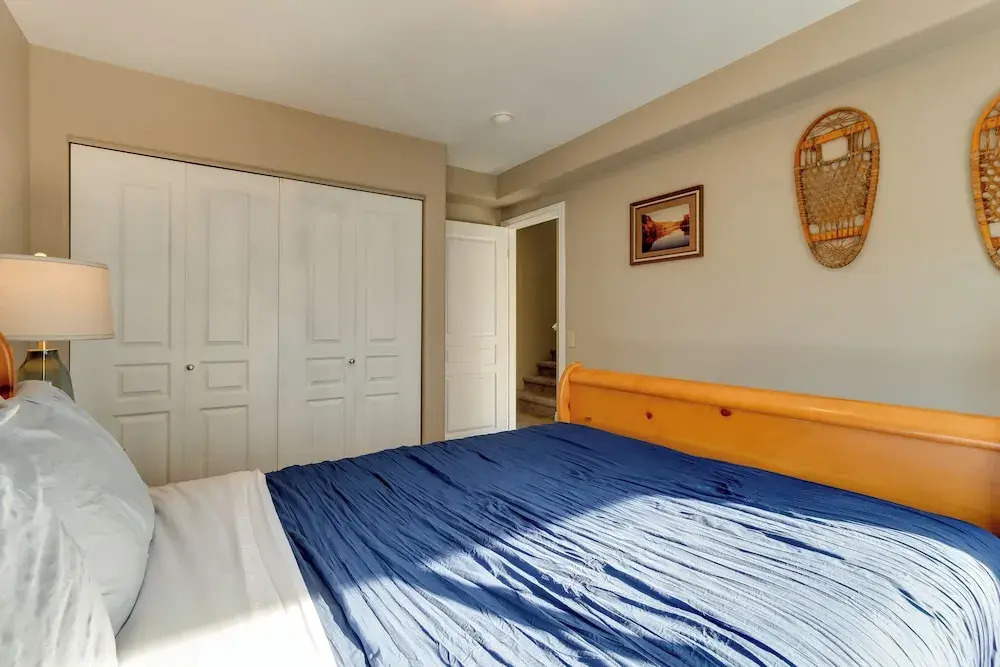Accommodating Anchorage Abode < 1 Mi to Jewel Lake
