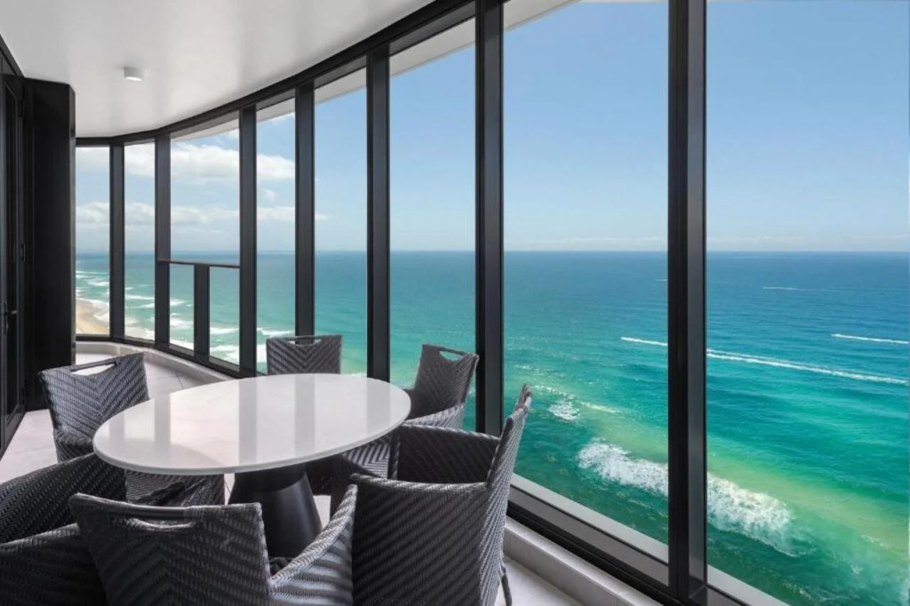 Meriton Suites Surfers Paradise