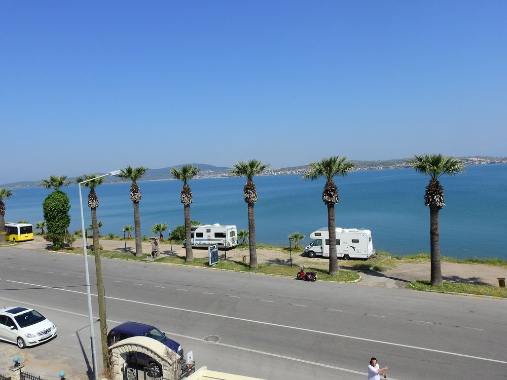 Karamela Otel