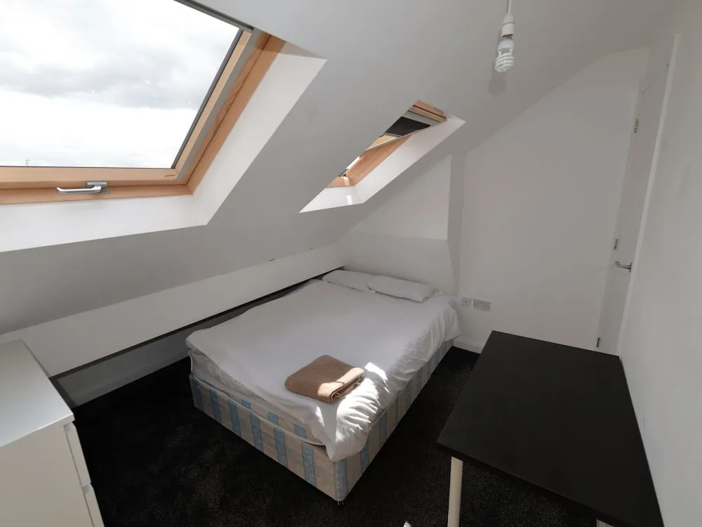 Modern Holiday Home in Coventry Near the Centre