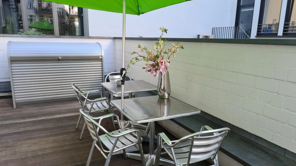 Hotel Cristall - Frankfurt City