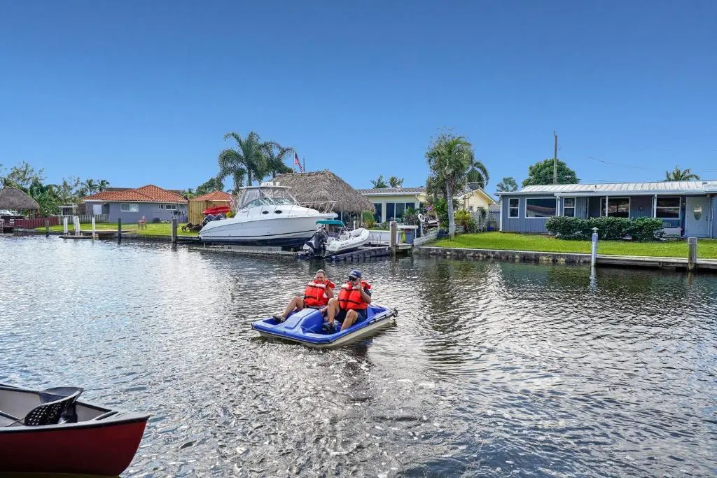 Sunny Waterside A in Dania Beach