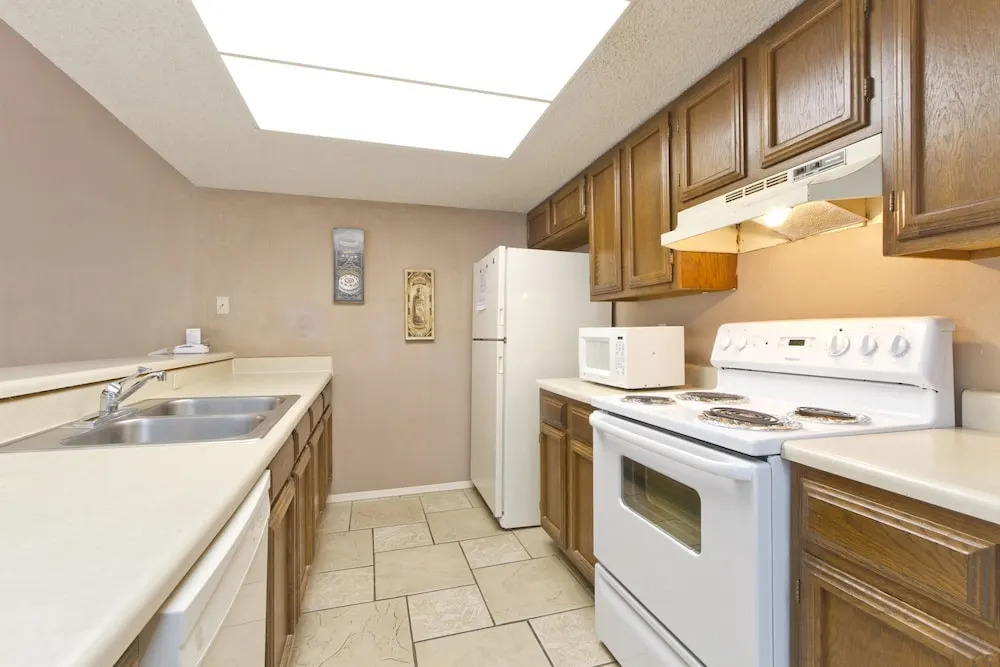 Villa Del Sol Condominium 304