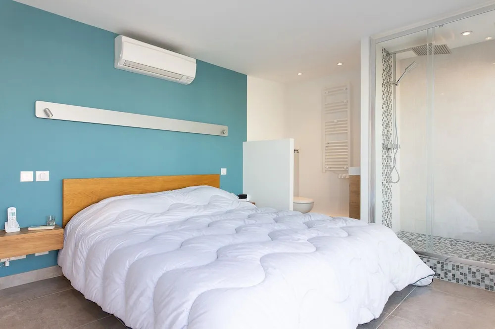 VANEAU Splendide duplex sur la Croisette