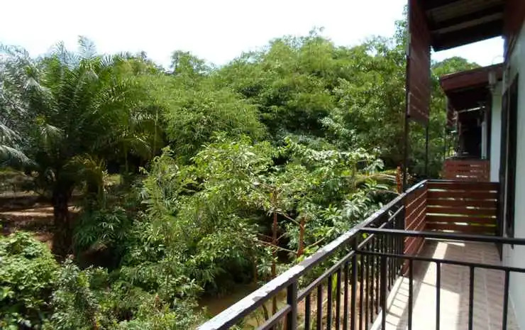 Baan Kiang Klong Resort