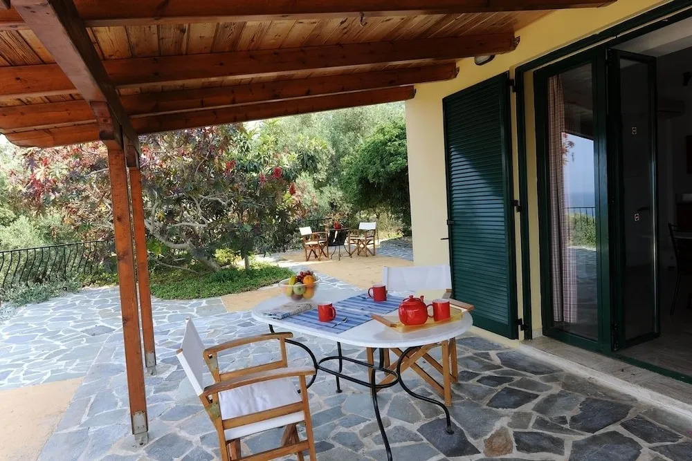 Villa Flisvos