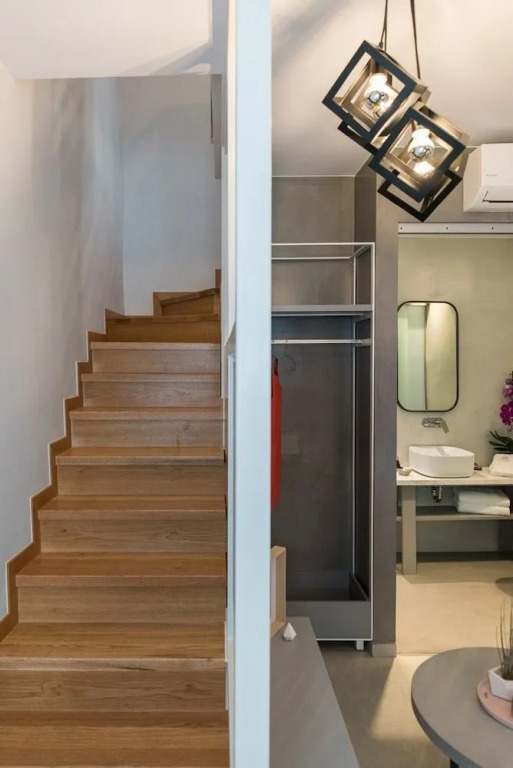 The 48 Suites