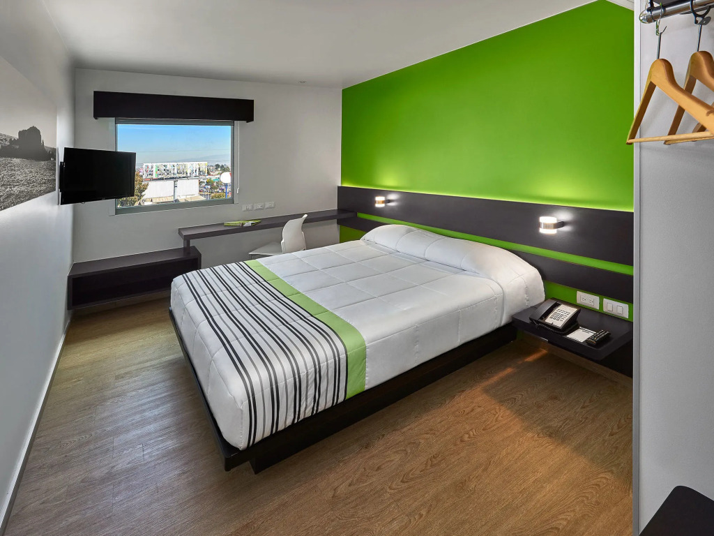 City Express Junior by Marriott Toluca Zona Industrial